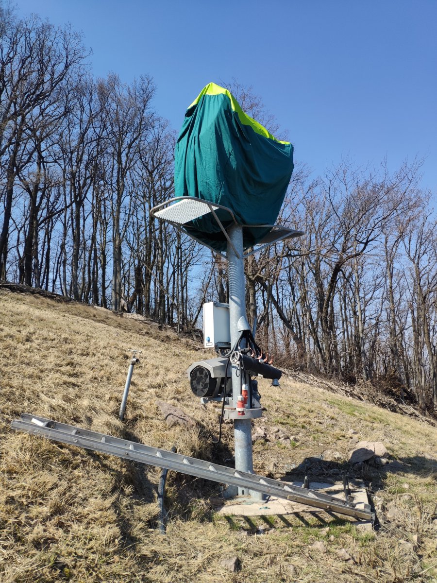 Erre a telepített hóágyúra nem emlékszem.