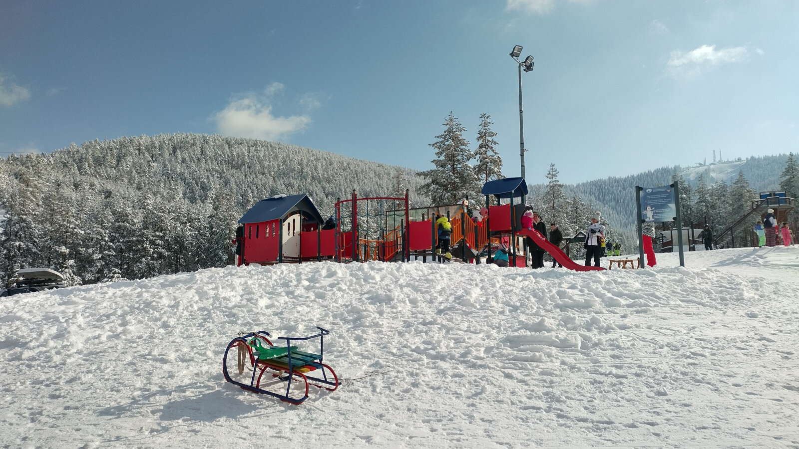 Játszótér a síterepen | Kép: Fóris Gábor 