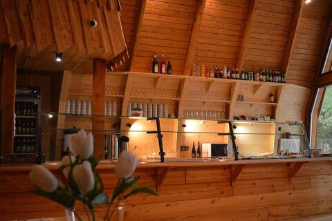 Megújult bár- és ételpult