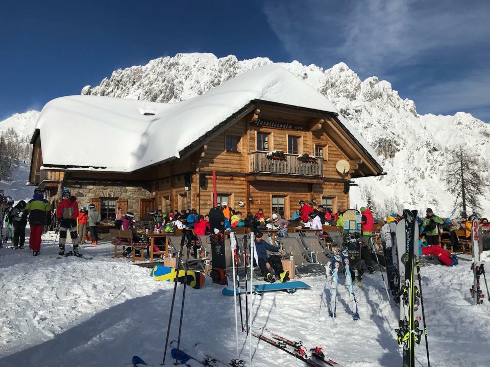 A hütte tavaly tavasszal