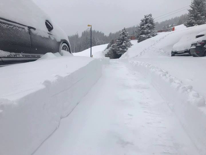 Katschberg, Ausztria, 45 cm friss hó