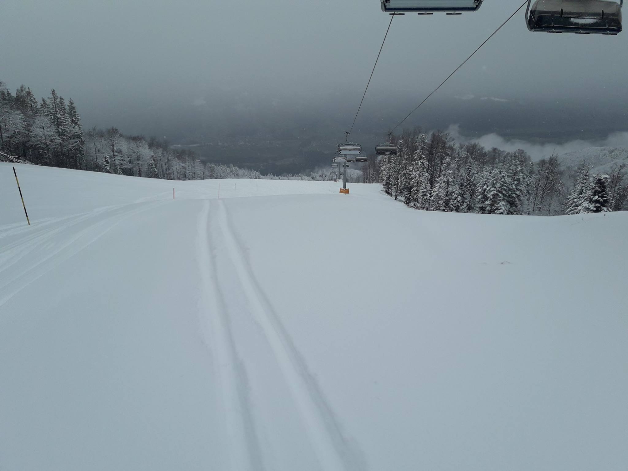 Maribor-Pohorje, Szlovénia, Areh rész, 20 cm friss hó