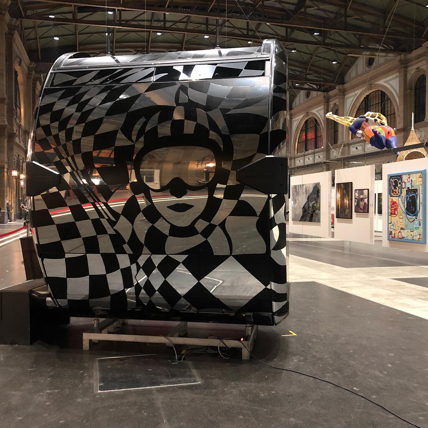 Az új kabint a héten a zürichi vasútállomáson állították ki. Kép: Flumserberg Switzerland