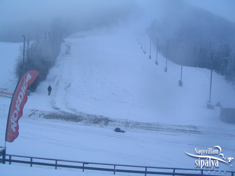 Visegrád: hóágyúzás a ködben