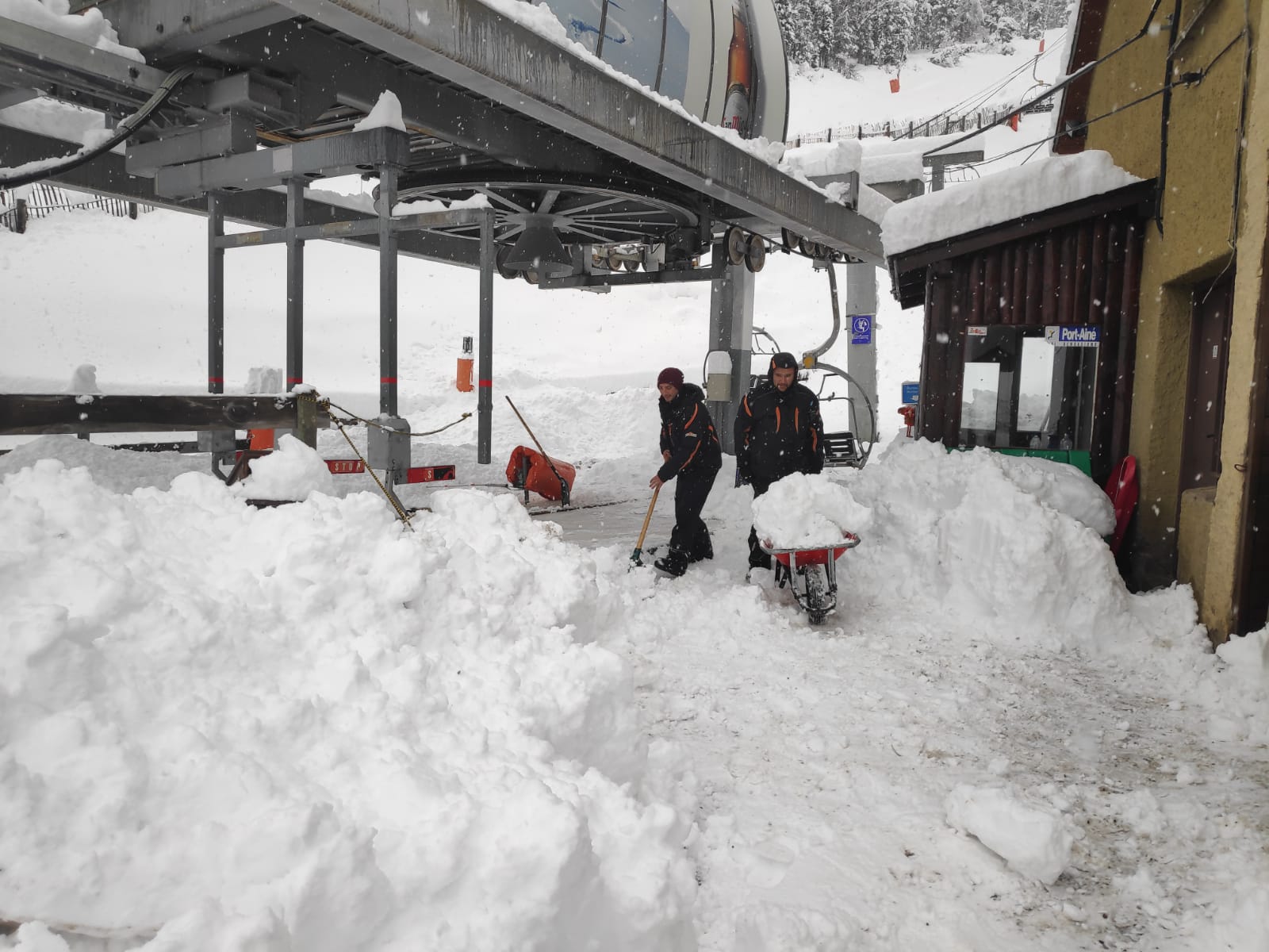 Port Aine - Spanyolország