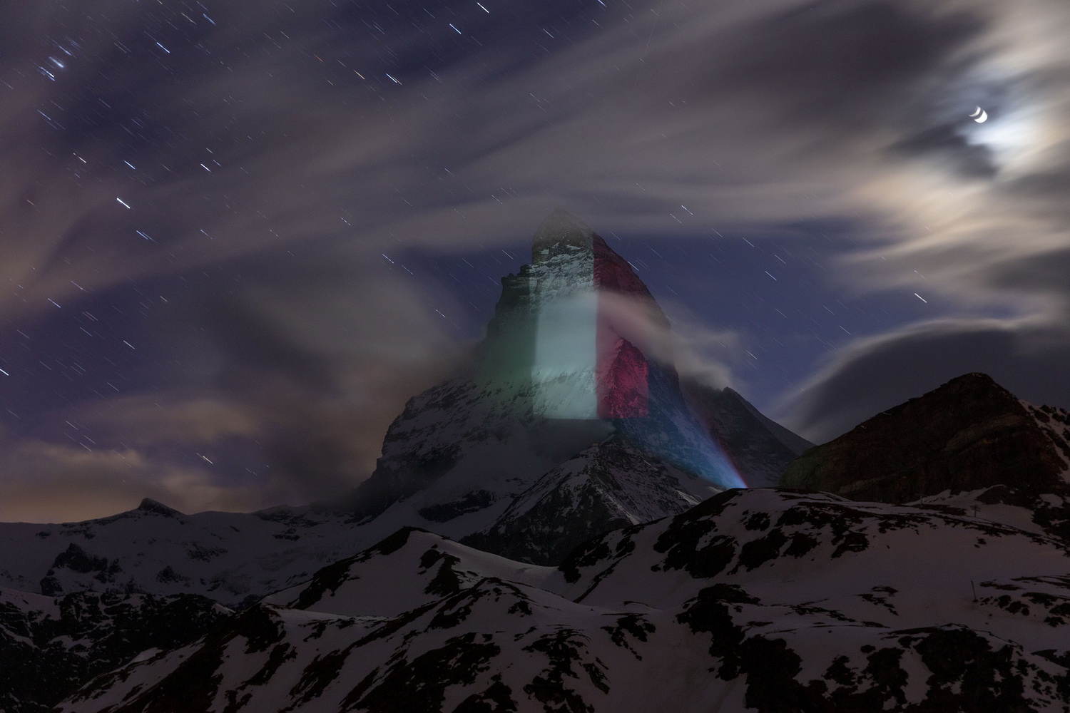 Szolidaritás Olaszországgal © Light Art by Gerry Hofstetter / Fotó: Frank Schwarzbach