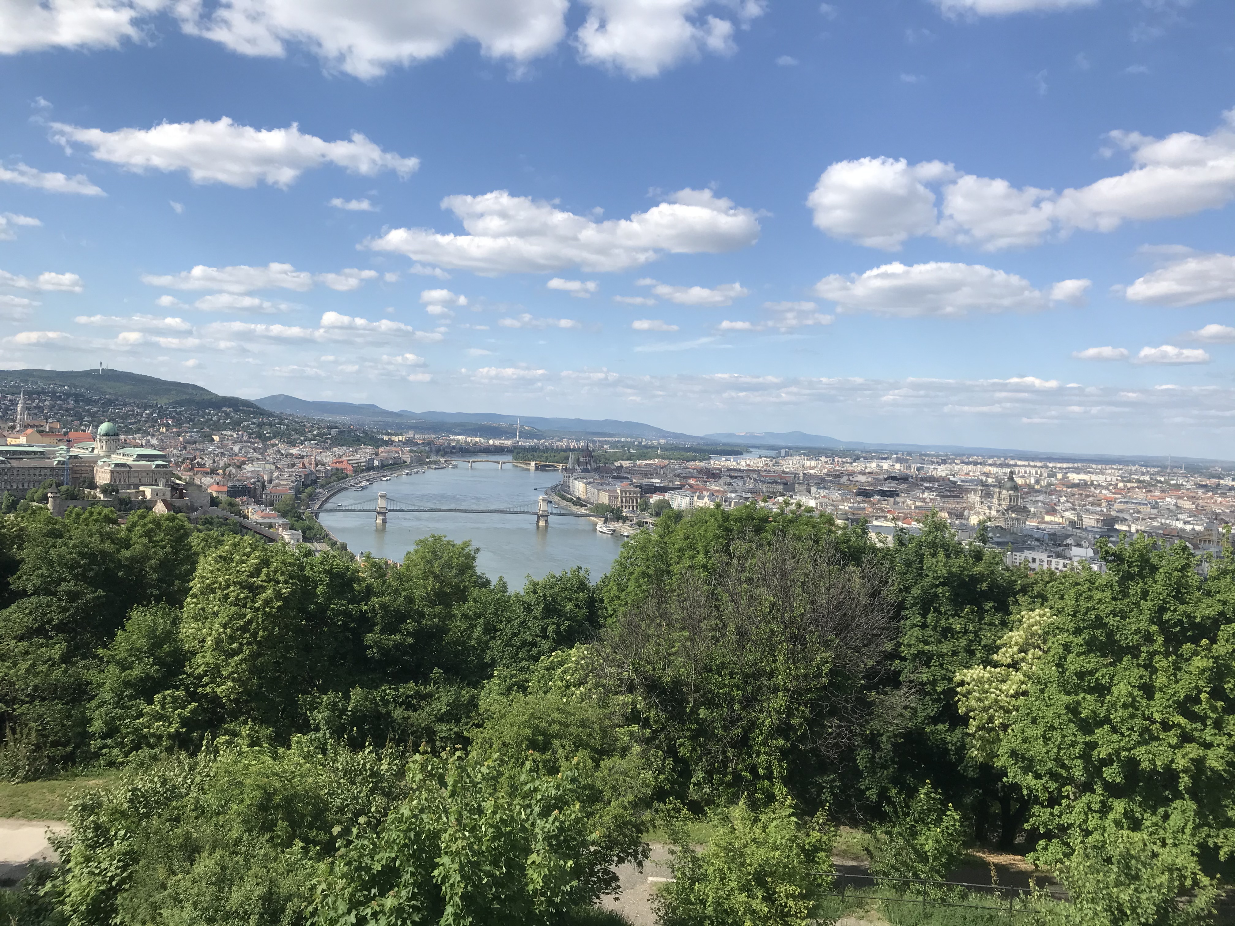 Ebből az irányból érkezne a sikló (Kép: Batus)