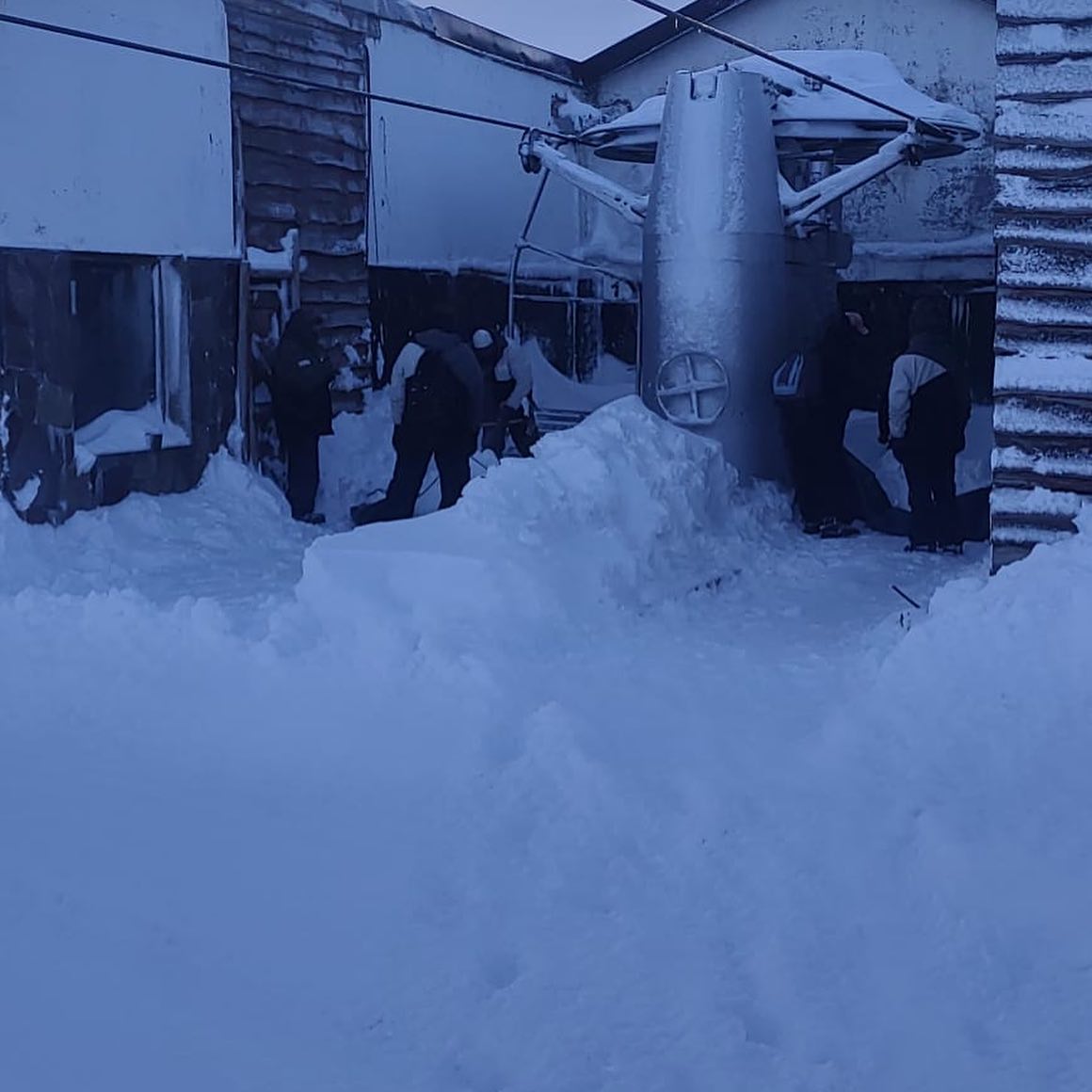 Caviahue, Argentína: munkában a liftnél