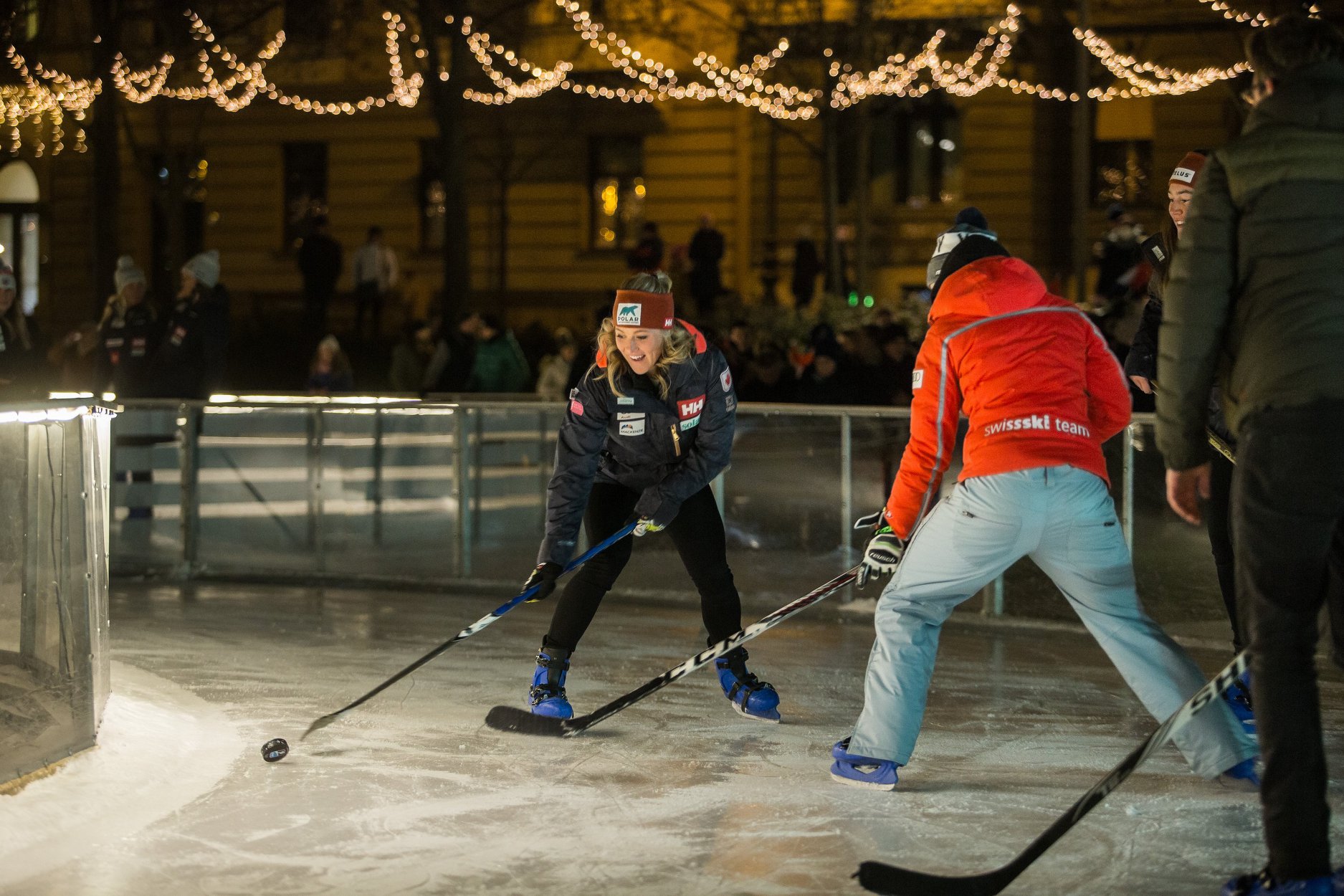 Shiffrin egy kis jégkorongozás után veszi át a rajtszámát