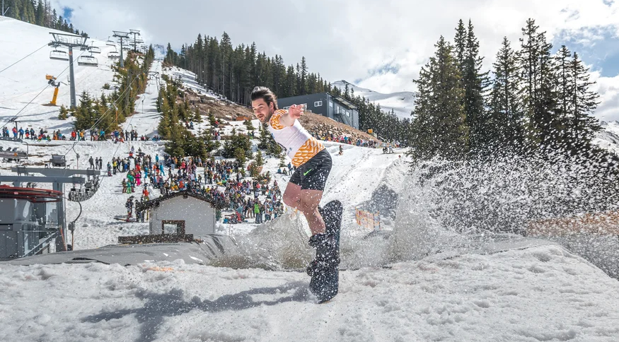 Vizes átcsúszó verseny |  Fotó: see.at