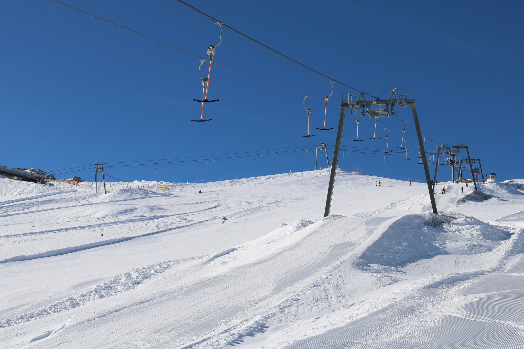 Sípályák és liftek az előző szezonban (Kép: Dachsteingletscher Schladming)
