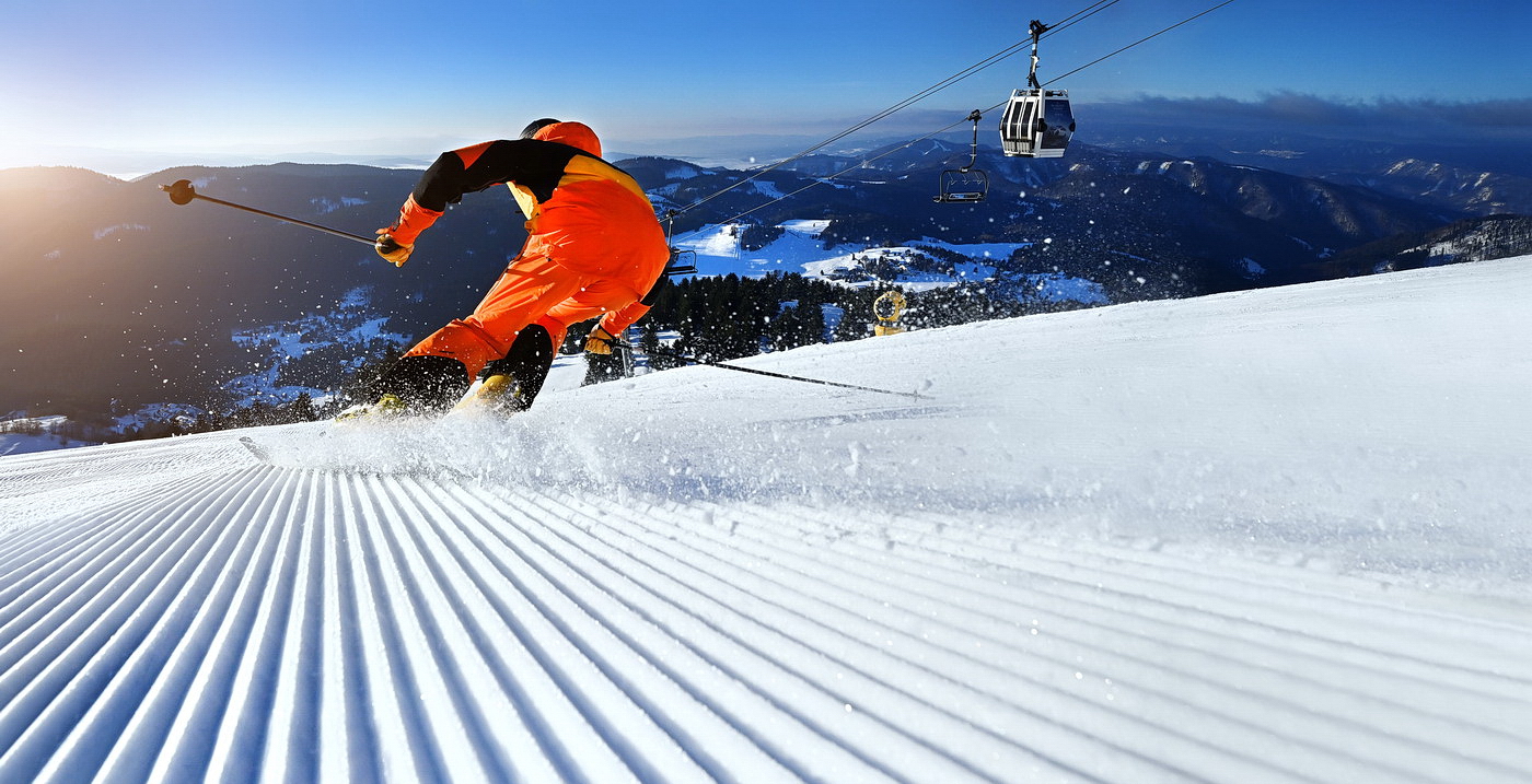 Frissen előkészített pályák kora reggel (Kép: Marek Hajkovsky / DONOVALY Park Snow)