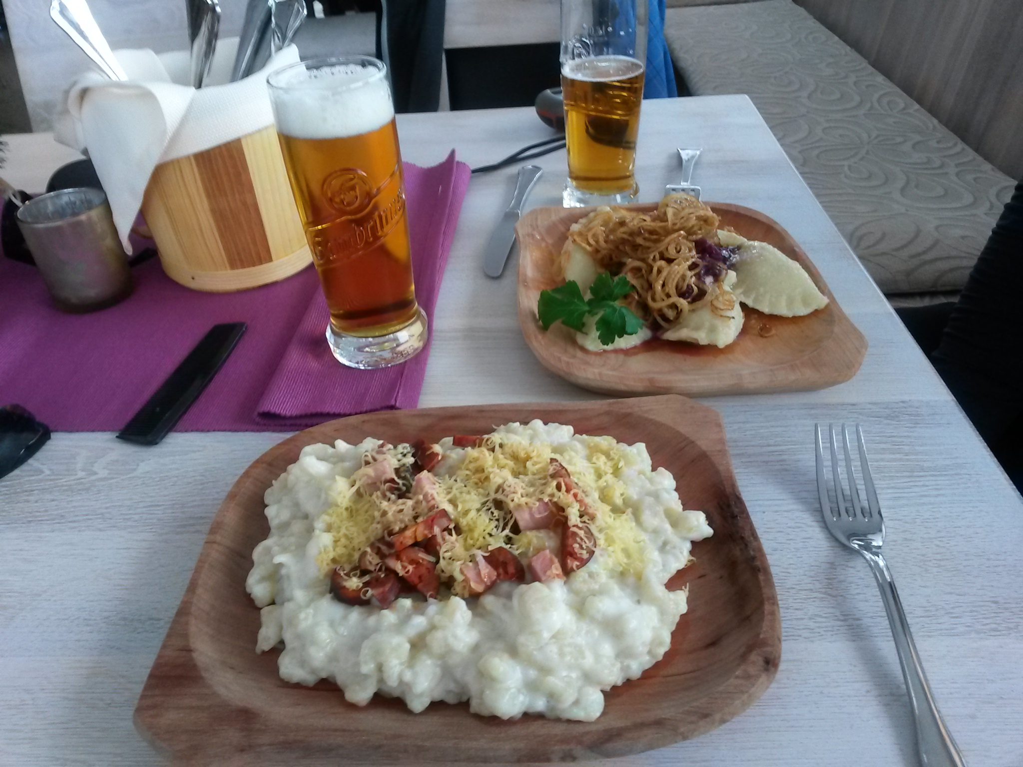 Szlovákia nemzeti ételei: brindzove halusky és pirohy | Kép: síelők.hu, helyszín: Skalka