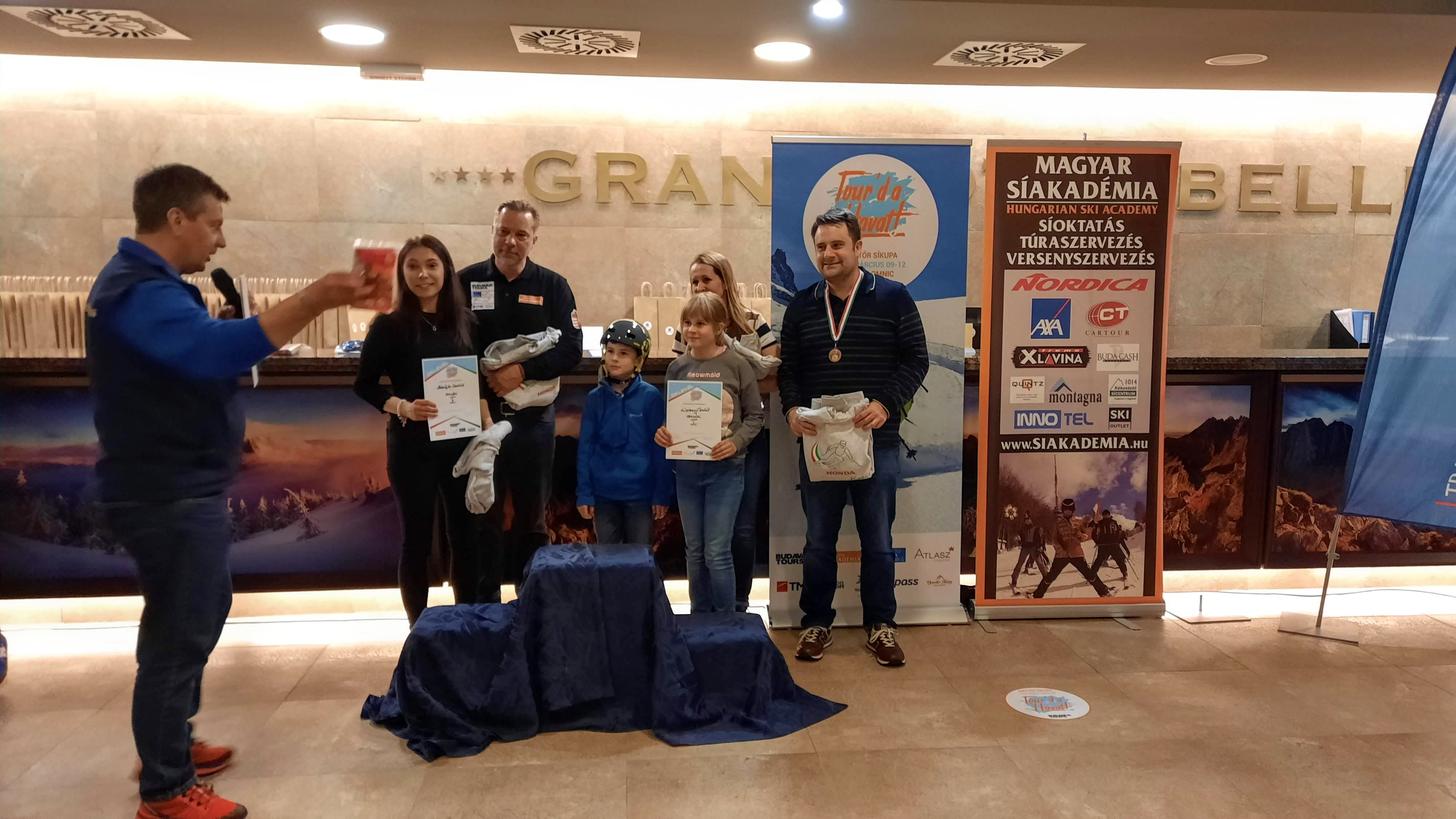 A családi versenyt Ivett kolléganőnk családja, a Lipcsey család nyerte