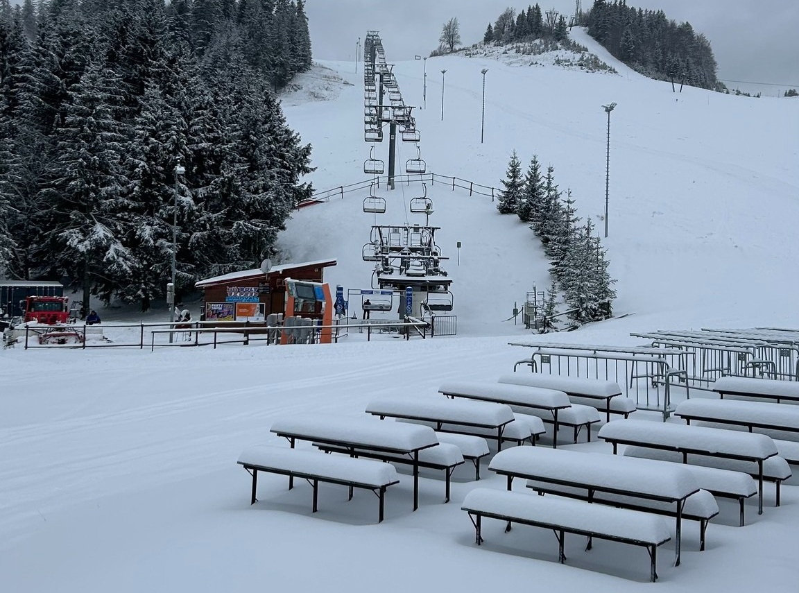 Donovaly: nyitás előtt a négyüléses felvonó
