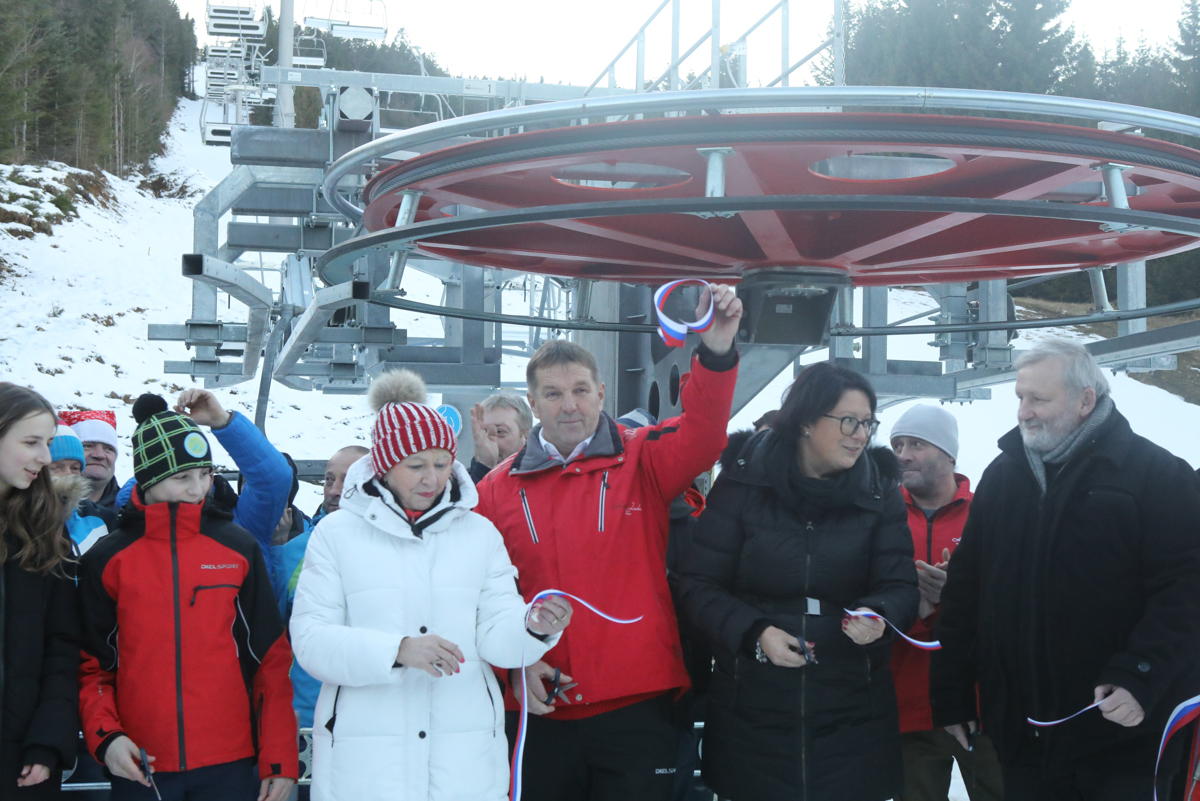 A december 23-i átadás