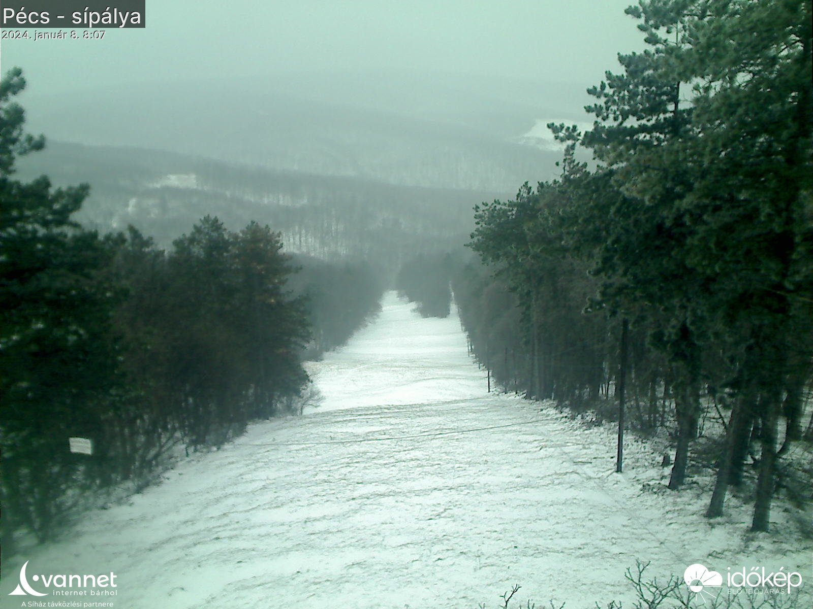 Pécsi sípálya ma reggel (idokep.hu)