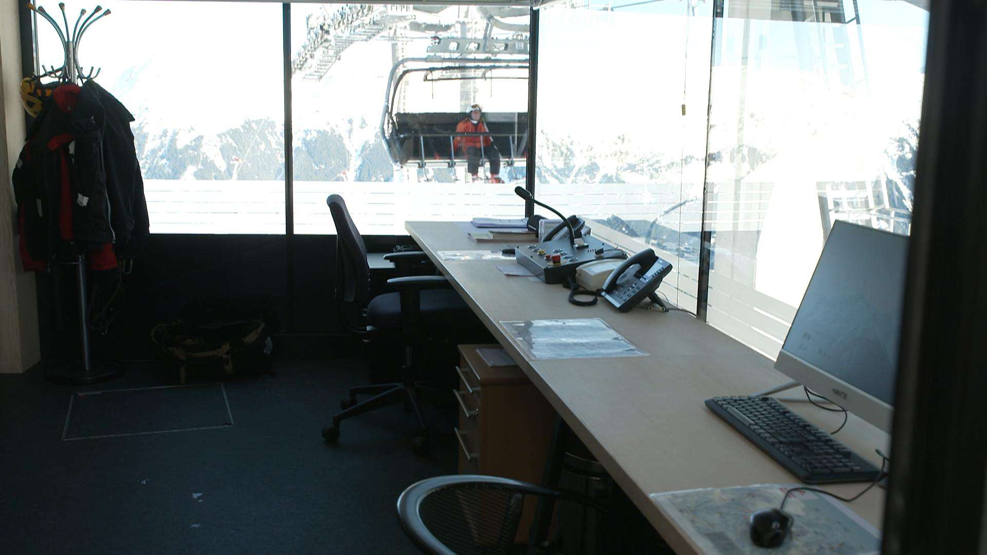 A személyzet nélküli hegyállomás