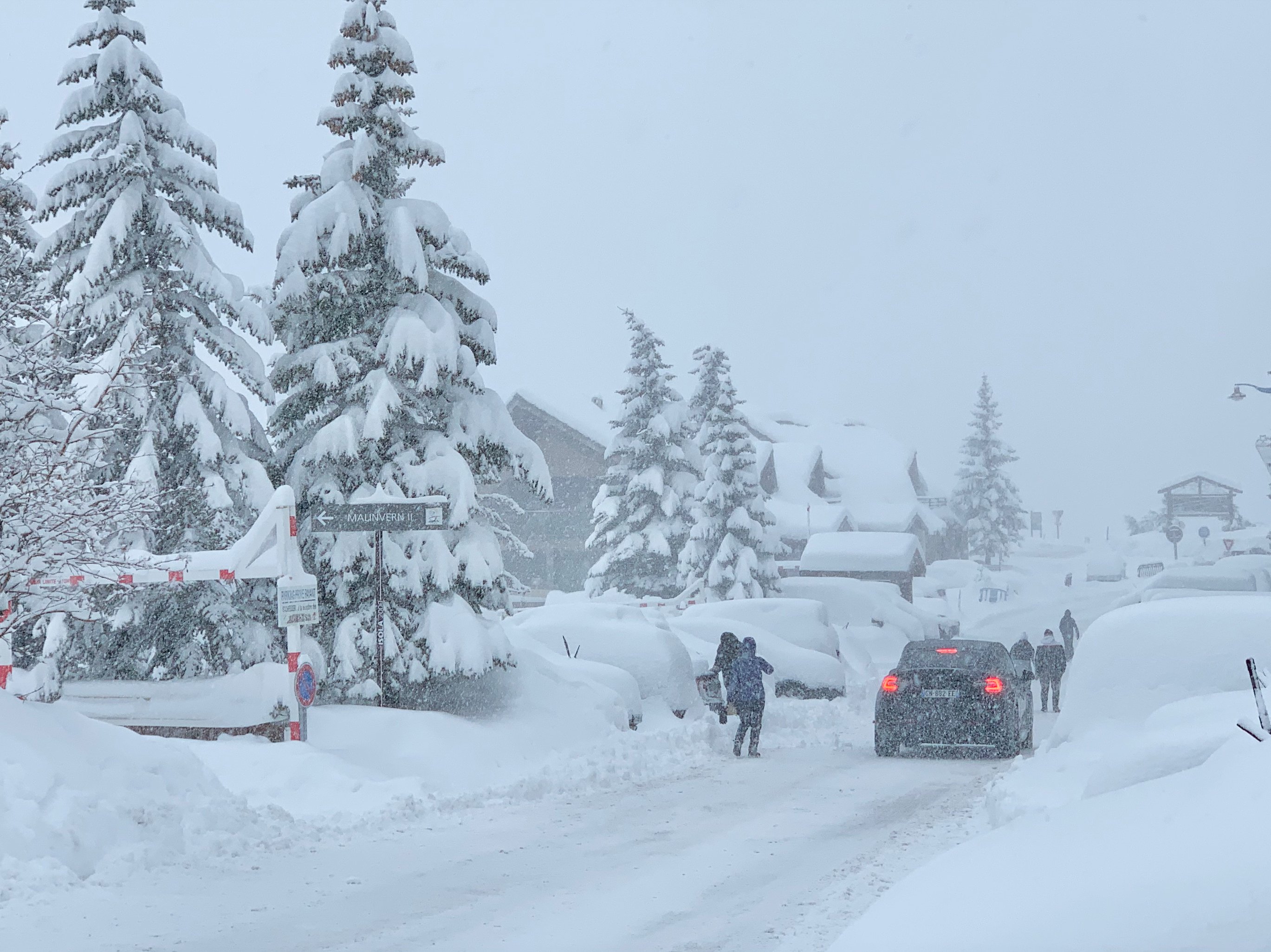 Isola 2000, Franciaország