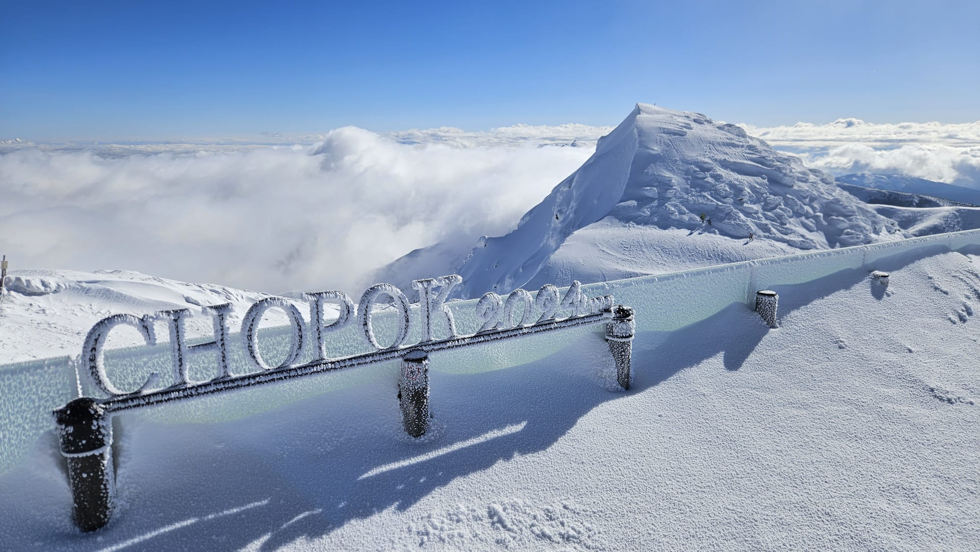 Chopok 2024 méter, ebben a magasságban közel 3 méter vastag a hóréteg