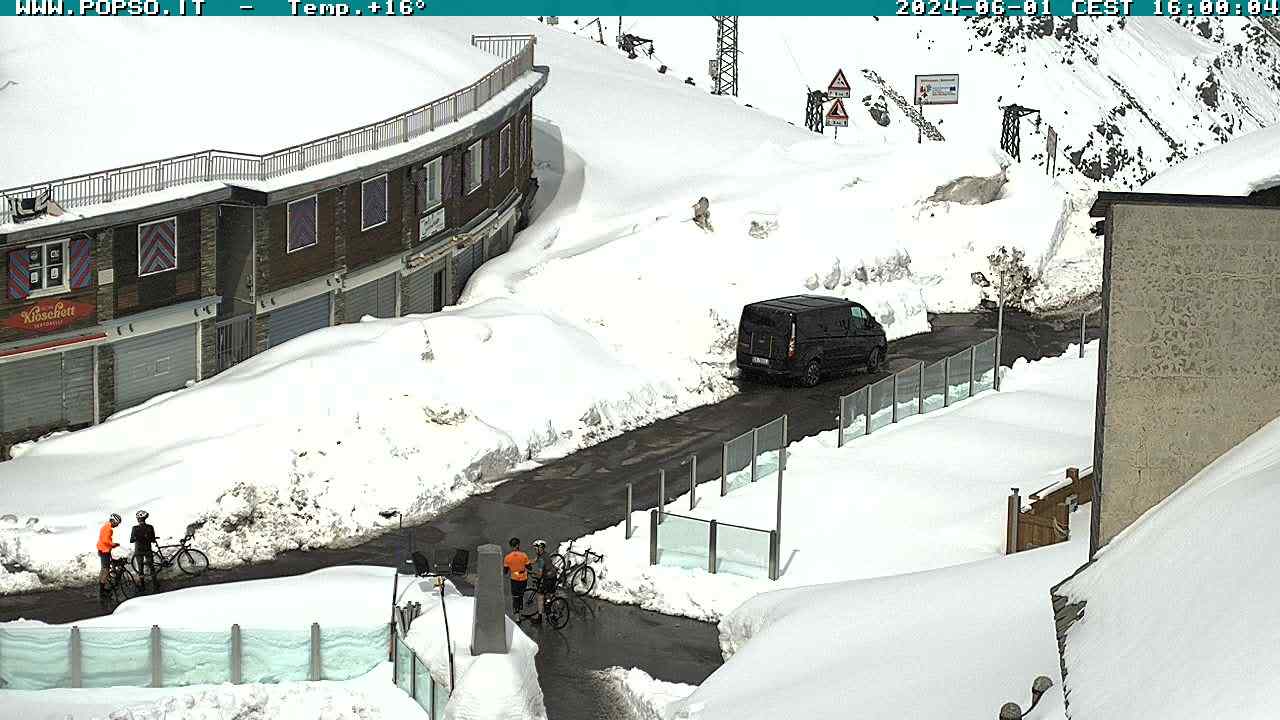 Stelvio-hágó a havazás után