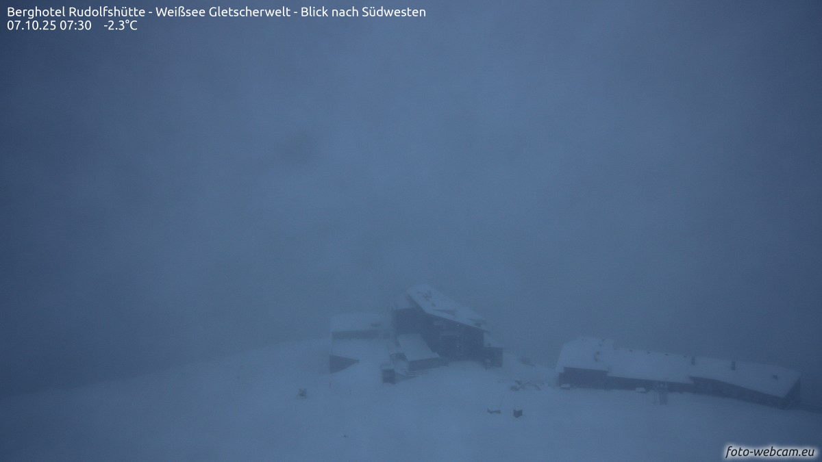 Rudolfshütte (2315 m) ma reggel - a mérőállomás szerint fél méteres hóval - Fotó: foto-webcam.eu