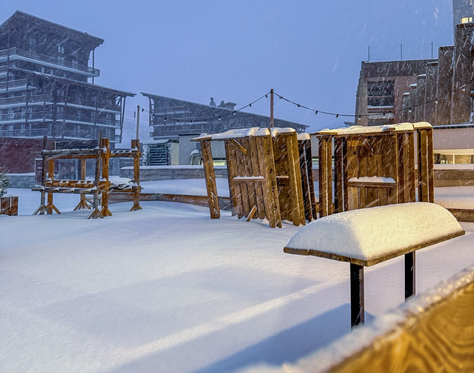 Les Arcs, 15 cm hó 2000 méteren