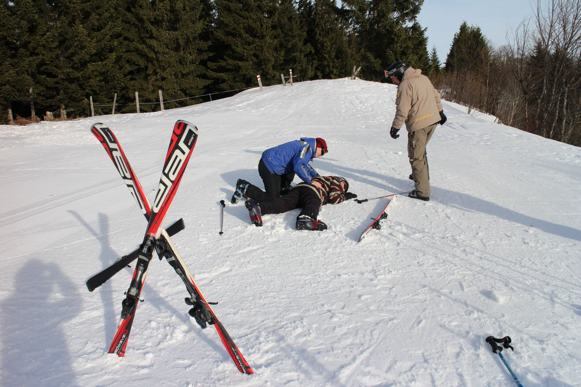 Baleset a sípályán