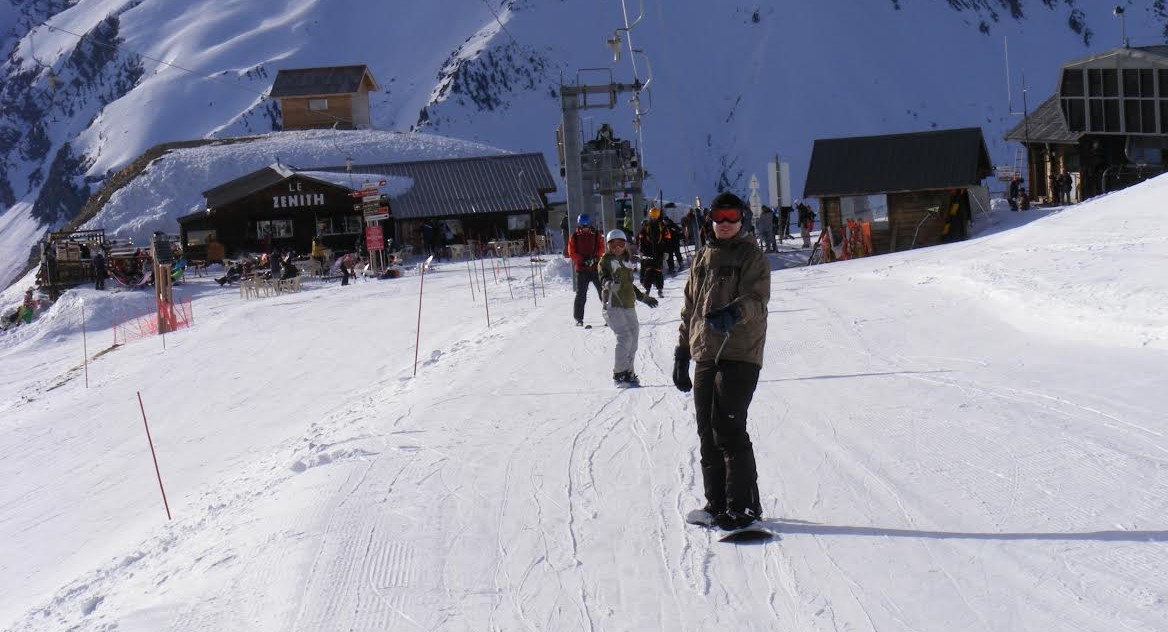 Tányéros felvonó snowboarddal