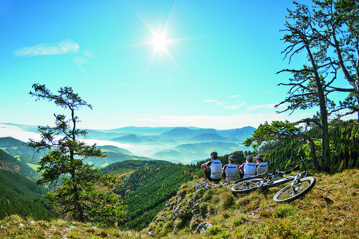 Pihenő kerékpárosok © Niederösterreich
