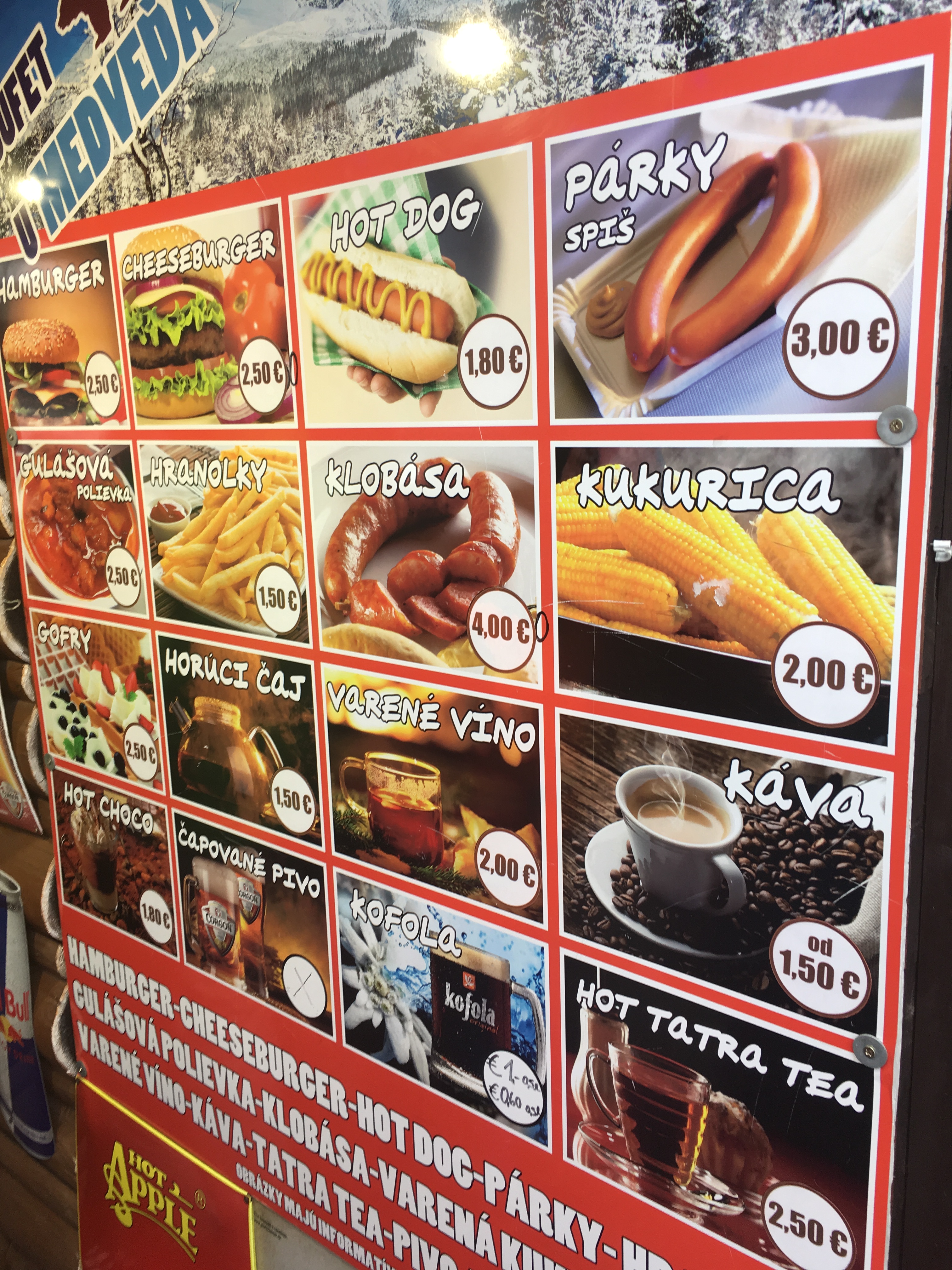 Egy tátralomnici büfé menüje a szuvenírsoron