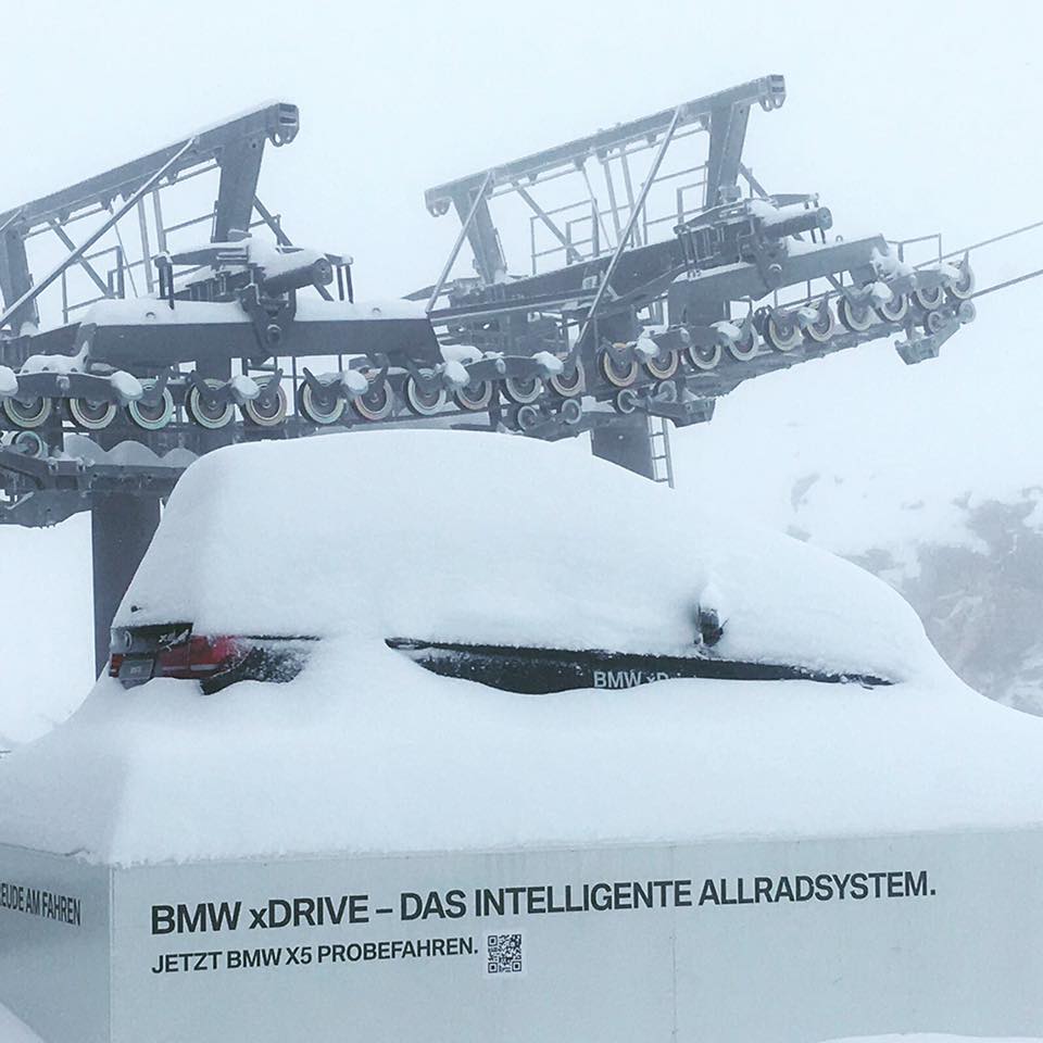 Hintertux, még szerencse, hogy Xdrive :) - fotó: facebook