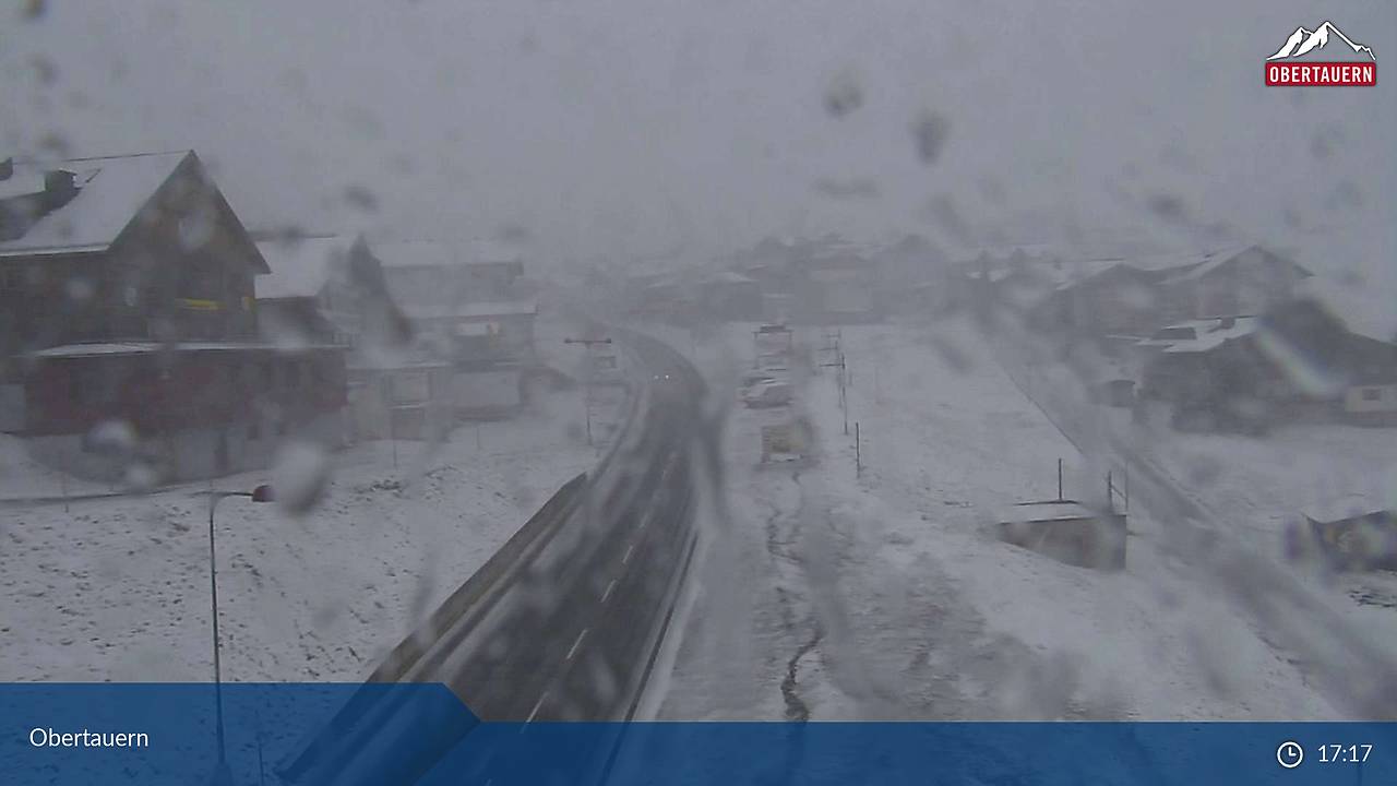 Obertauern hágó (1700 m) vasárnap kora este - webkamera