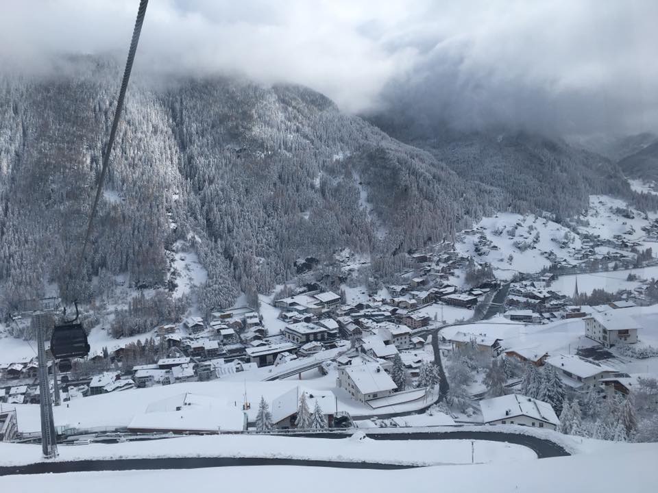Söldenben a völgy is szép fehér - fotó: facebook