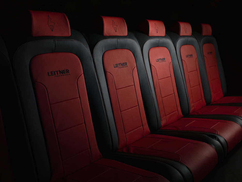 A hatüléses bőrszékei - fotó: Leitner Ropeways