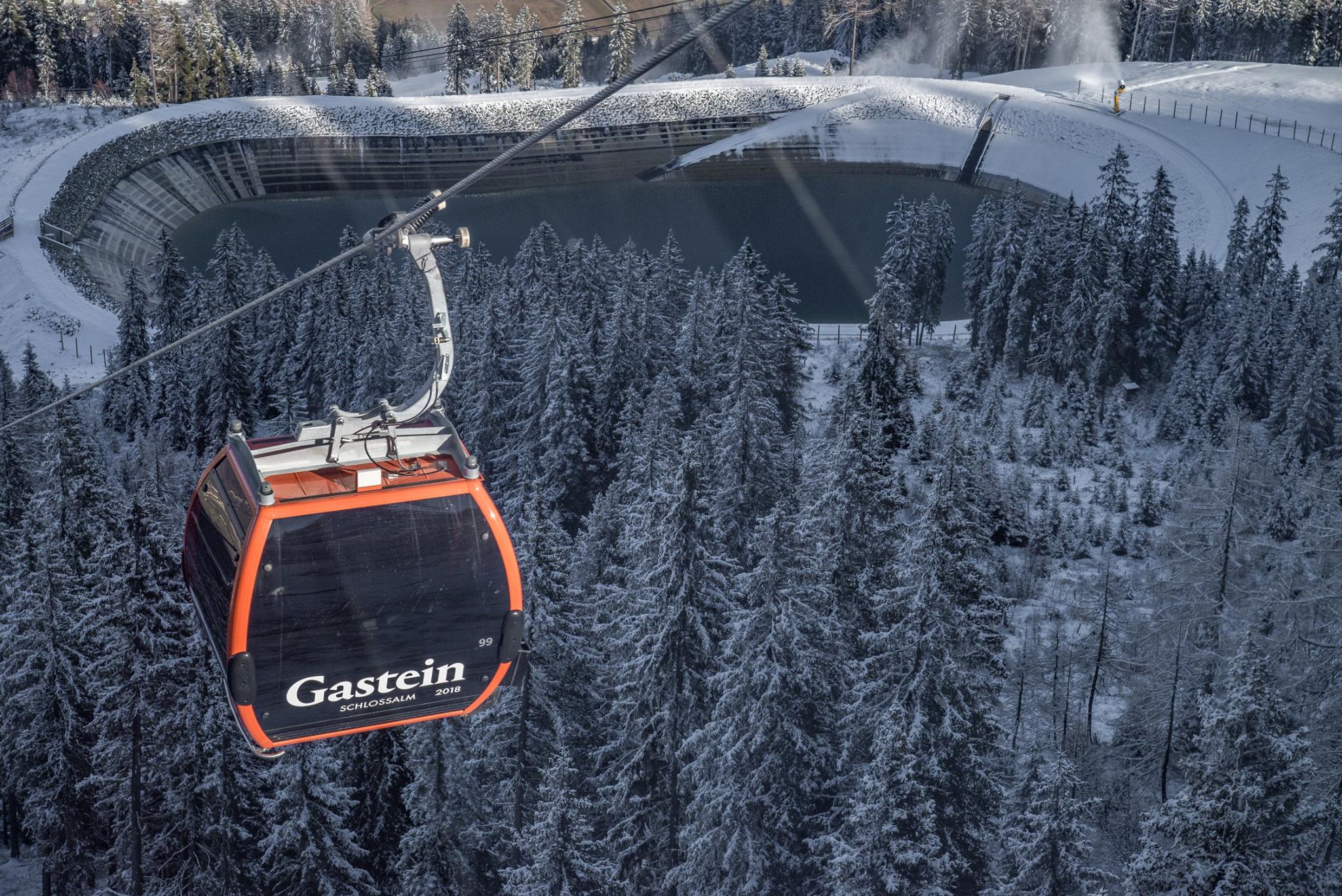 Új lift és a tározó