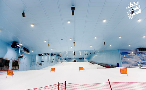 A sípálya tetejére egy tányéros lifttel és három mozgójárdával juthatunk fel | Fotó: Ski Egypt / facebook