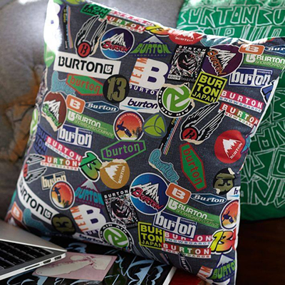 Az elmúlt évtizedek Burton logói