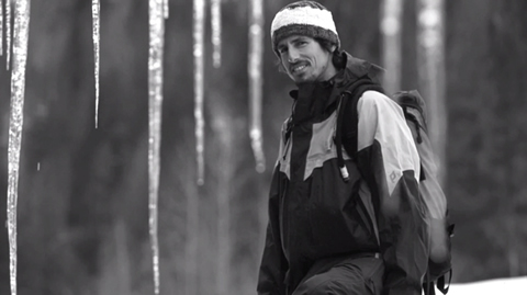 A nagyszerű snowboardost egy lavina sodorta el | Fotó: burton.hu