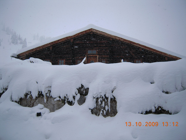 Hochkönigen már kedden hatalmas volt a hó