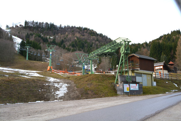 Gyakori kép: hóhiány a sípályán