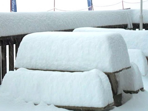 Március 18-án 35-50 cm hullott 2000 méteren (laplagnet.com)