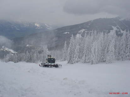 Készítik a sípályákat Planaion - október 16.