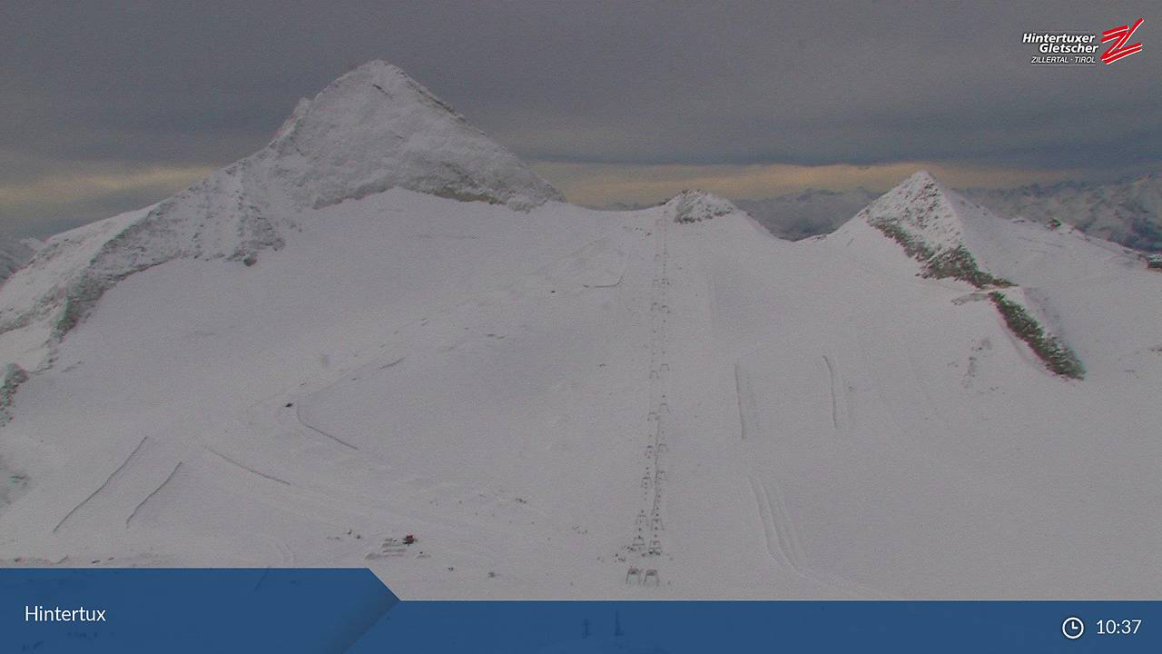 A gleccsereken porhó - Hintertux