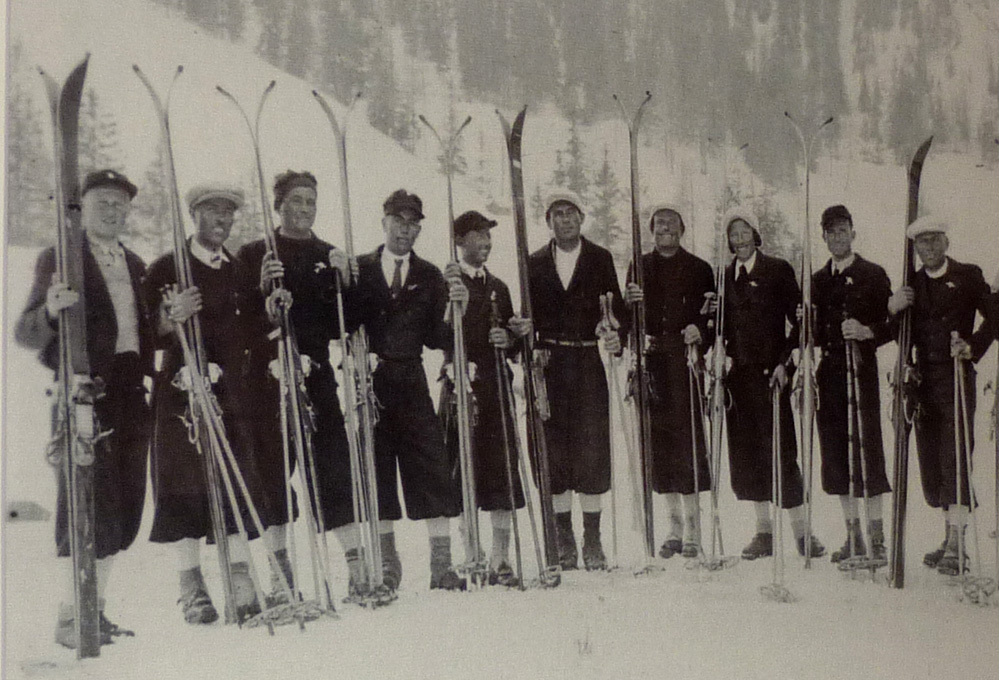 Egy kép a "Negerhütte" faláról. Hosszú lécek...