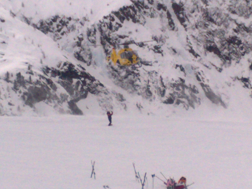 ez sajnoz az,helikofferes mentés.