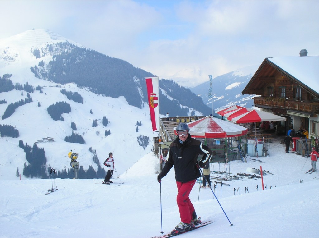 Szemben a Zwölferkogel pályái