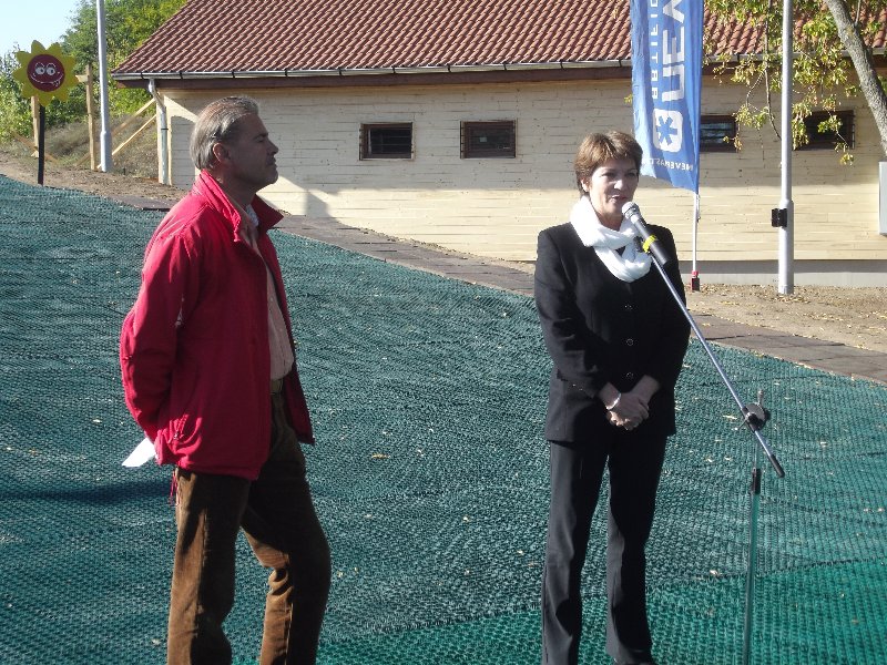 Dr. Egri Katalin beszédet mond