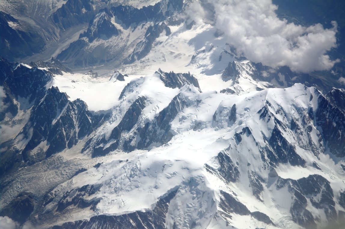 2011. julius 29. Az Alpok fölött (Air France géptől készült fotók)