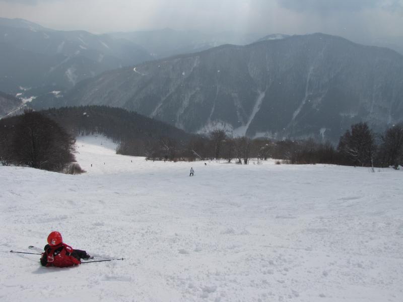 Nem egy "agyonkezelt" pálya... :o) Cserében jól lehet technikázni a buckák között